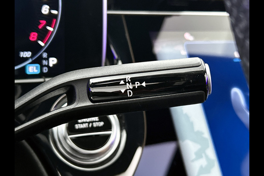 Mercedes-Benz E-Klasse 400 e 4MATIC AMG Line Panoramadak, hyperscreen, head up display, multispaaks Inclusief 24 maanden MB Certified garantie voor Europa.