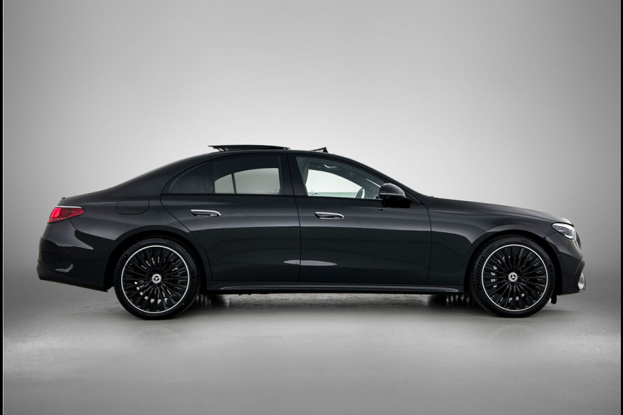 Mercedes-Benz E-Klasse 400 e 4MATIC AMG Line Panoramadak, hyperscreen, head up display, multispaaks Inclusief 24 maanden MB Certified garantie voor Europa.