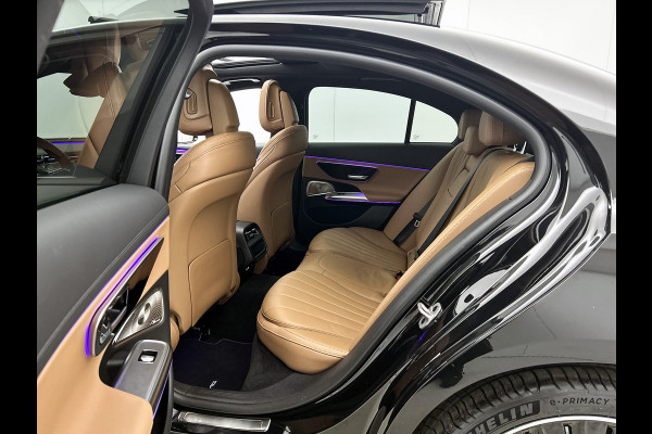 Mercedes-Benz E-Klasse 400 e 4MATIC AMG Line Panoramadak, hyperscreen, head up display, multispaaks Inclusief 24 maanden MB Certified garantie voor Europa.