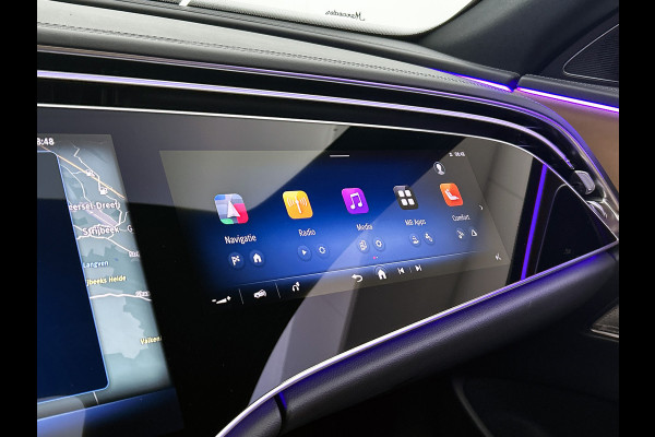 Mercedes-Benz E-Klasse 400 e 4MATIC AMG Line Panoramadak, hyperscreen, head up display, multispaaks Inclusief 24 maanden MB Certified garantie voor Europa.