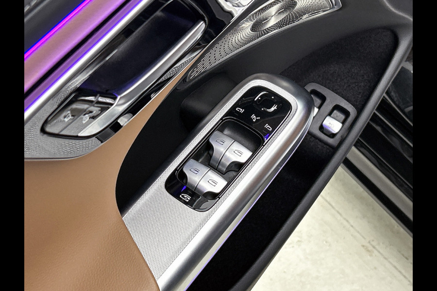 Mercedes-Benz E-Klasse 400 e 4MATIC AMG Line Panoramadak, hyperscreen, head up display, multispaaks Inclusief 24 maanden MB Certified garantie voor Europa.