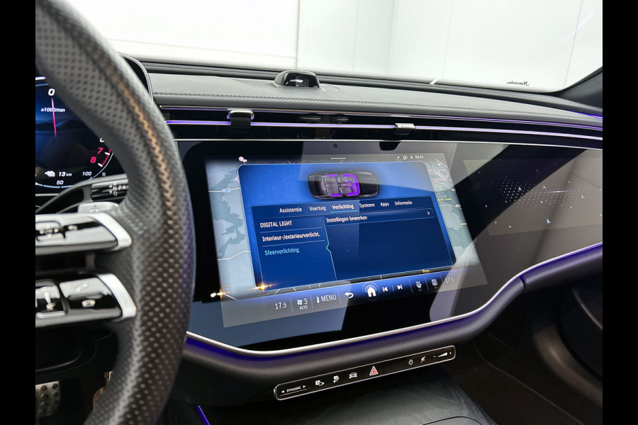 Mercedes-Benz E-Klasse 400 e 4MATIC AMG Line Panoramadak, hyperscreen, head up display, multispaaks Inclusief 24 maanden MB Certified garantie voor Europa.
