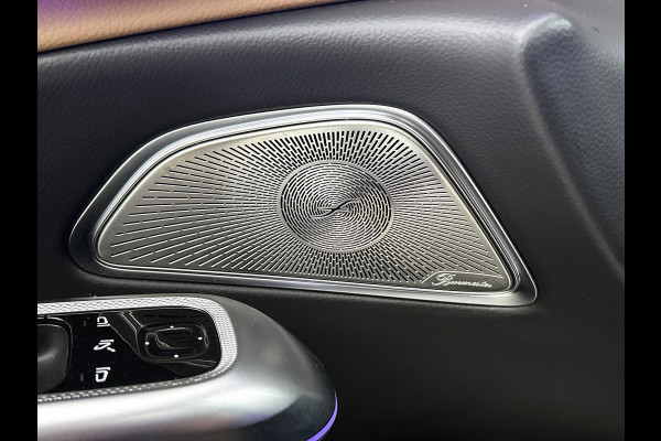 Mercedes-Benz E-Klasse 400 e 4MATIC AMG Line Panoramadak, hyperscreen, head up display, multispaaks Inclusief 24 maanden MB Certified garantie voor Europa.