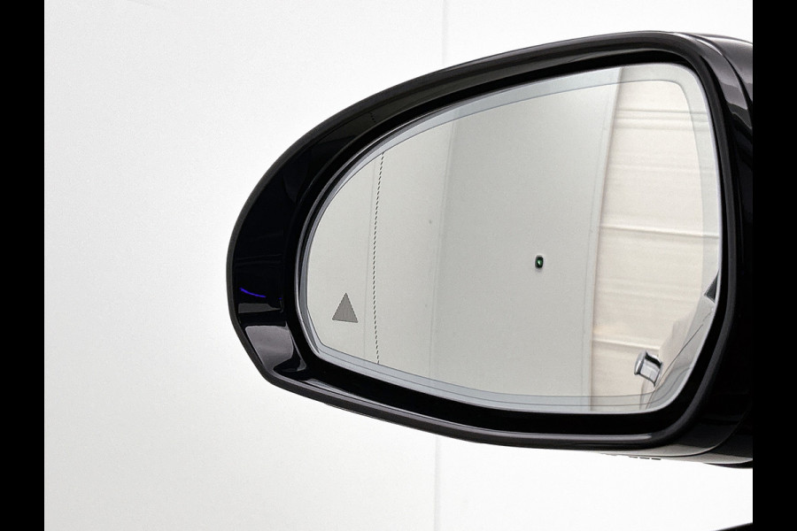 Mercedes-Benz E-Klasse 400 e 4MATIC AMG Line Panoramadak, hyperscreen, head up display, multispaaks Inclusief 24 maanden MB Certified garantie voor Europa.