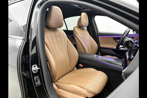 Mercedes-Benz E-Klasse 400 e 4MATIC AMG Line Panoramadak, hyperscreen, head up display, multispaaks Inclusief 24 maanden MB Certified garantie voor Europa.