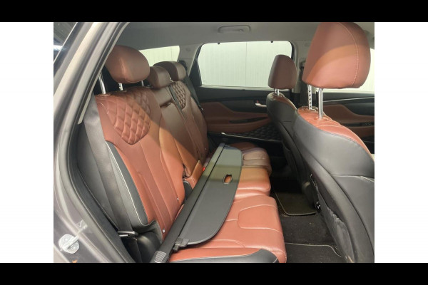 Hyundai Santa Fe 1.6 T-GDI PHEV Premium 7p. | Full Options  | Lederen interieur.