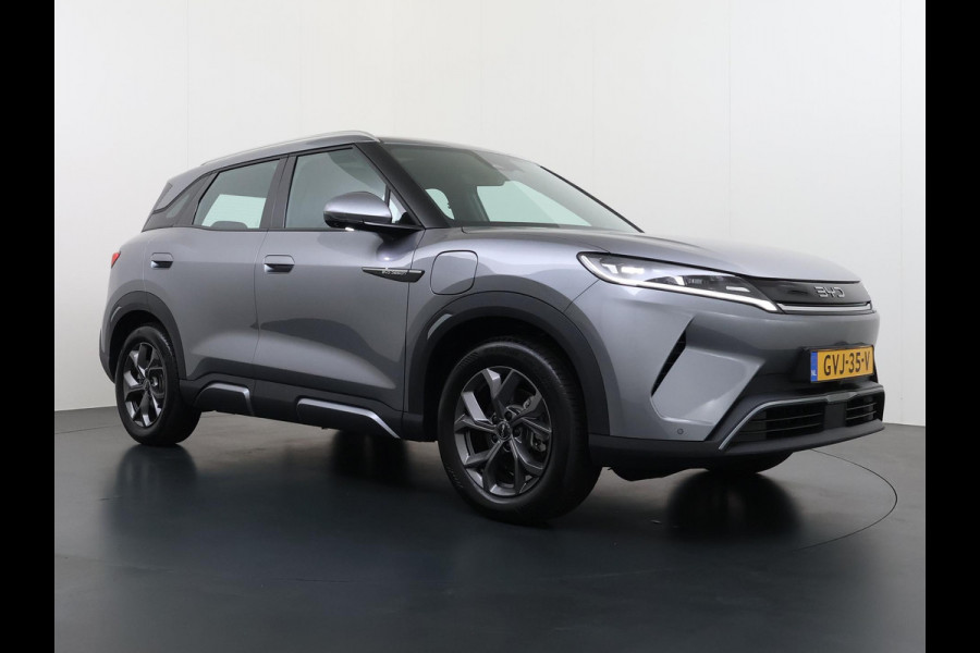 BYD ATTO 2 Boost 45 kWh DIRECT LEVERBAAR | Volledige BYD Fabrieksgarantie t/m 11-2030 of 150.000 km | Stoel & Stuurverwarming | Adaptieve Cruise | 360° Camera | Panoramadak | Dodehoekassistent | Origineel NL Auto