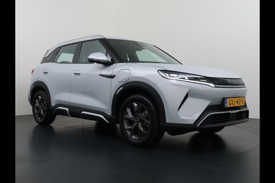 BYD ATTO 2 Boost 45 kWh DIRECT LEVERBAAR | Volledige BYD Fabrieksgarantie t/m 11-2030 of 150.000 km | Stoel & Stuurverwarming | Adaptieve Cruise | 360° Camera | Panoramadak | Dodehoekassistent | Origineel NL Auto