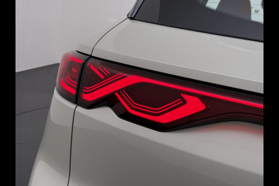 BYD ATTO 2 Boost 45 kWh DIRECT LEVERBAAR | Volledige BYD Fabrieksgarantie t/m 11-2030 of 150.000 km | Stoel & Stuurverwarming | Adaptieve Cruise | 360° Camera | Panoramadak | Dodehoekassistent | Origineel NL Auto