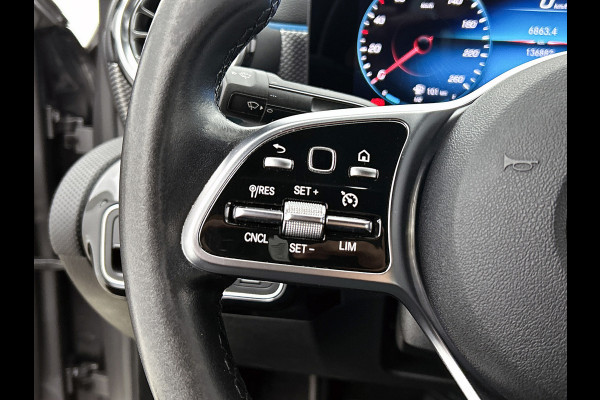 Mercedes-Benz A-Klasse 180 Business Solution Luxury (SFEERVERLICHTING, STOELVERWARMING, LEER, LED, GOED ONDERHOUDEN, 1e EIGENAAR)