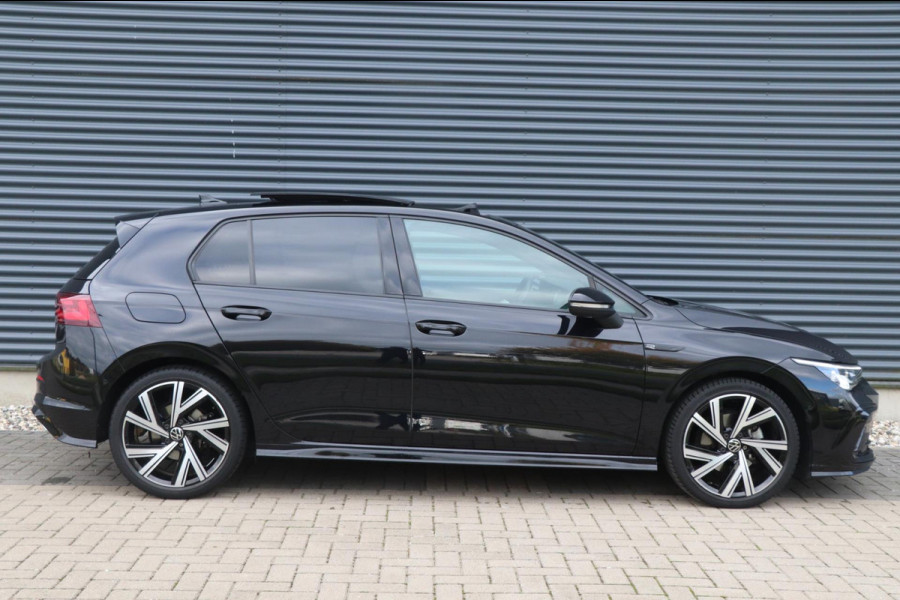 Volkswagen Golf 1.5 eTSI R-Line | 3X R-Line | PANO | IQ.Light | VOL!