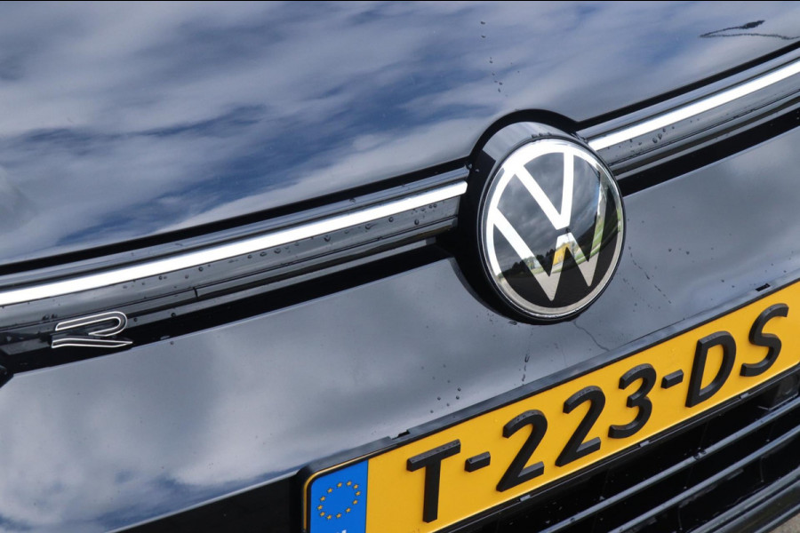 Volkswagen Golf 1.5 eTSI R-Line | 3X R-Line | PANO | IQ.Light | VOL!