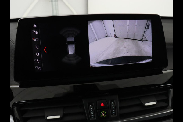 BMW X1 sDrive18i Executive Edition | Sport Line | Head-Up | Camera | Sportstoelen | Half leder | Full LED | Navigatie | Park Assist | Safety Pack | Climate control | Cruise control | DAB