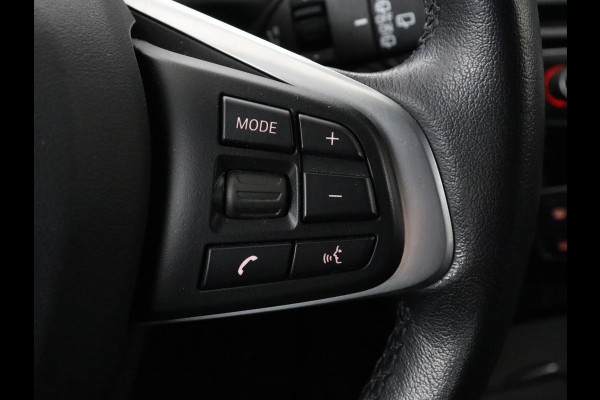 BMW X1 sDrive18i Executive Edition | Sport Line | Head-Up | Camera | Sportstoelen | Half leder | Full LED | Navigatie | Park Assist | Safety Pack | Climate control | Cruise control | DAB