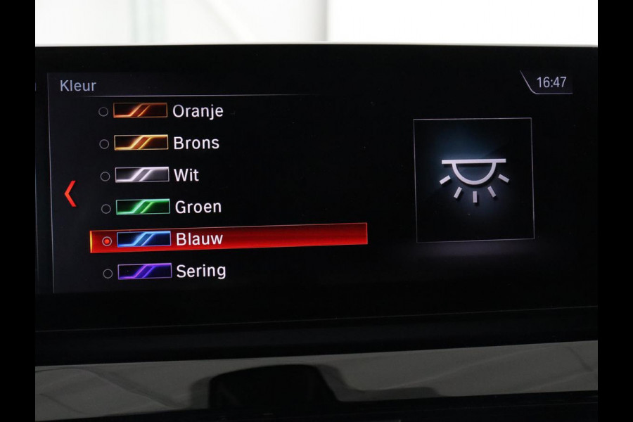 BMW X1 sDrive18i Executive Edition | Sport Line | Head-Up | Camera | Sportstoelen | Half leder | Full LED | Navigatie | Park Assist | Safety Pack | Climate control | Cruise control | DAB