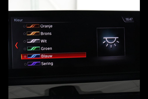 BMW X1 sDrive18i Executive Edition | Sport Line | Head-Up | Camera | Sportstoelen | Half leder | Full LED | Navigatie | Park Assist | Safety Pack | Climate control | Cruise control | DAB