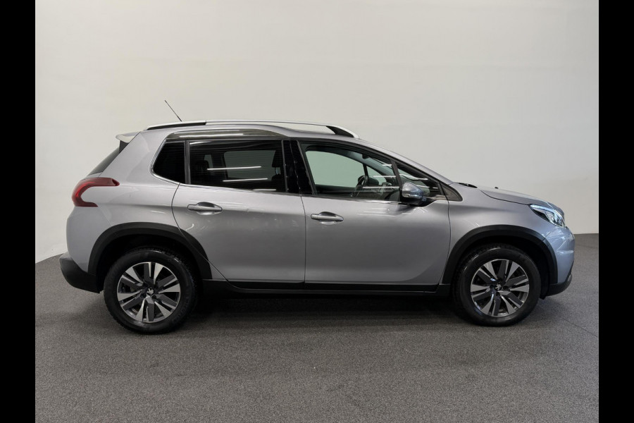 Peugeot 2008 1.2 PureTech Allure Navigatie Parkeersensoren achter Cruise Control Climate Control Half leder Lichtmetalen velgen Getinte ramen