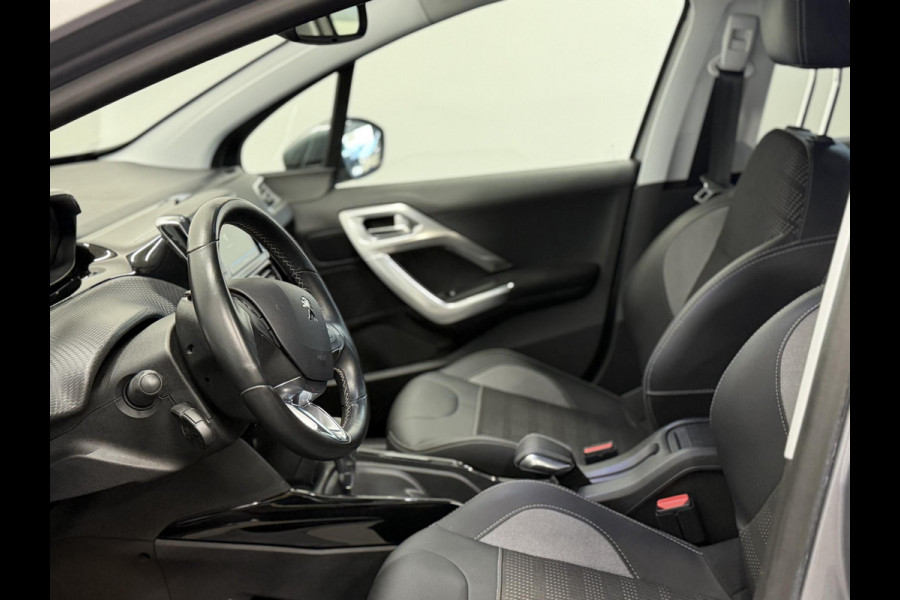 Peugeot 2008 1.2 PureTech Allure Navigatie Parkeersensoren achter Cruise Control Climate Control Half leder Lichtmetalen velgen Getinte ramen
