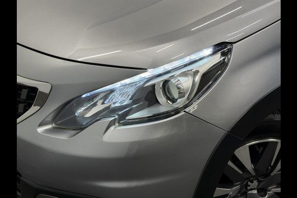 Peugeot 2008 1.2 PureTech Allure Navigatie Parkeersensoren achter Cruise Control Climate Control Half leder Lichtmetalen velgen Getinte ramen