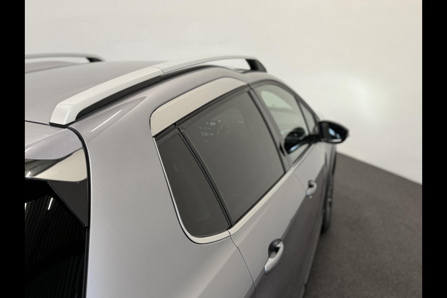 Peugeot 2008 1.2 PureTech Allure Navigatie Parkeersensoren achter Cruise Control Climate Control Half leder Lichtmetalen velgen Getinte ramen