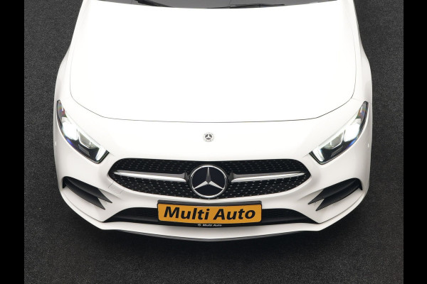 Mercedes-Benz A-Klasse 250 e AMG Line Plug In Hybrid 218pk Dealer O.H. PHEV | Widescreen Navi | Camera | Alcantara Sportstoelen Verwarmd | Keyless | Sfeerverlichting | Cruise Control | Virtual | DAB | 18"L.M |