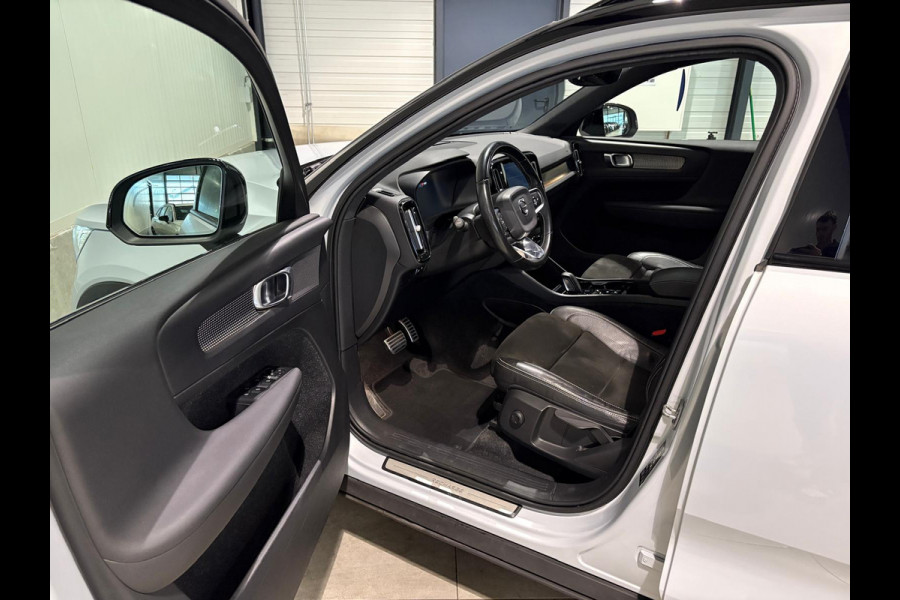 Volvo XC40 T5 Aut. Plug-in Hybrid R-Design ACC Trekhaak Parkeercamera 262pk