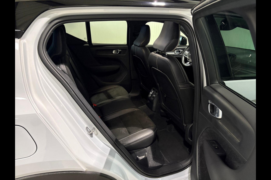 Volvo XC40 T5 Aut. Plug-in Hybrid R-Design ACC Trekhaak Parkeercamera 262pk