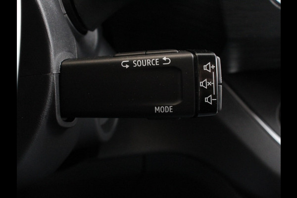 Renault Trafic 2.0 Blue dC1 150 EDC T29 L2H1 Extra Dubbele Cabine Navigatie Airco Lichtmetalen velgen Betimmering Trekhaak Camera Parkeer sensoren Dab