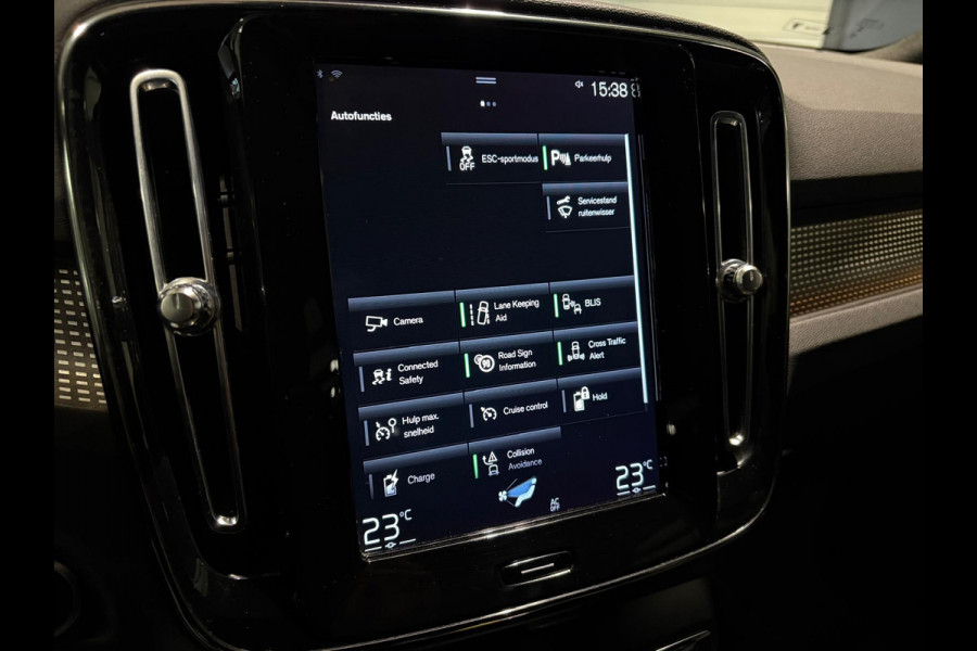 Volvo XC40 T5 Aut. Plug-in Hybrid R-Design ACC Trekhaak Parkeercamera 262pk
