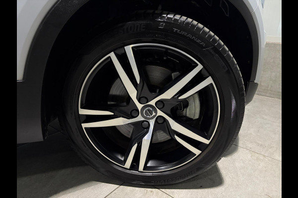 Volvo XC40 T5 Aut. Plug-in Hybrid R-Design ACC Trekhaak Parkeercamera 262pk