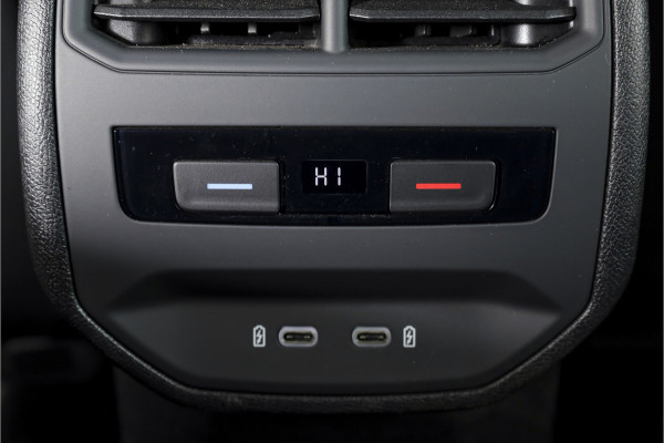 Seat Leon 1.4 TSI eHybrid 204 PK PHEV FR Business Intense - Automaat | S/K-Dak | Dig. Cockpit | Adapt. Cruise | Stoel-+Stuurverw. | PDC | Camera | NAV + App. Connect | ECC | LM 18" |