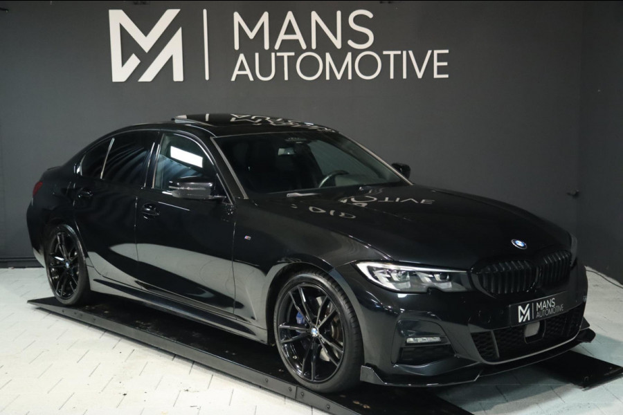 BMW 3-serie 330i M Sport / PANO / KEYLESS / ACC / CAMERA / DODEHOEK / CARPLAY