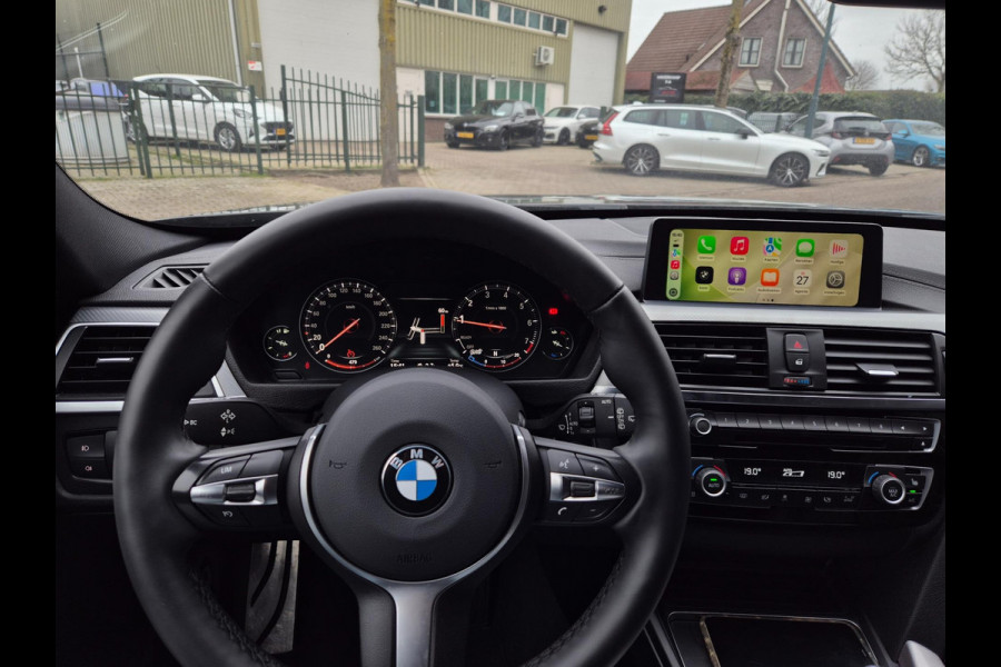 BMW 3 Serie Touring F31 M Sport Apple CarPlay 6WB virtual dash Breedset NAP NL 318i M Sport Edition