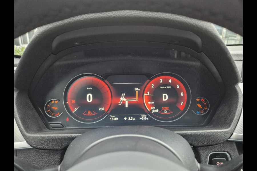 BMW 3 Serie Touring F31 M Sport Apple CarPlay 6WB virtual dash Breedset NAP NL 318i M Sport Edition