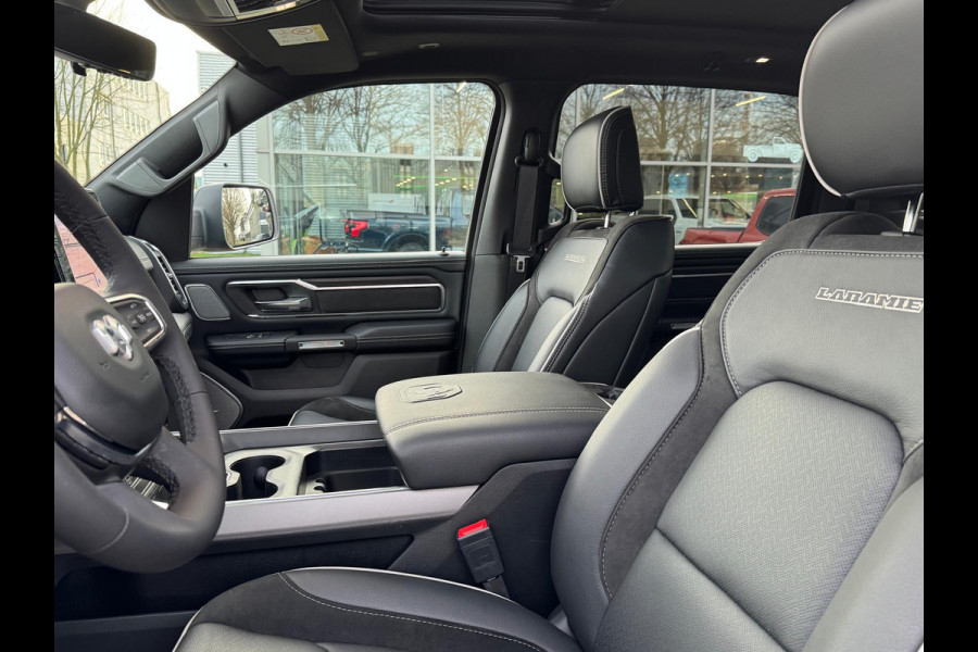 Dodge Ram Laramie full spec. luchtvering, pano, pass.scherm MY25 3.0L TT Hurrican 420pk