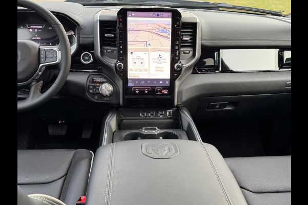 Dodge Ram Laramie full spec. luchtvering, pano, pass.scherm MY25 3.0L TT Hurrican 420pk