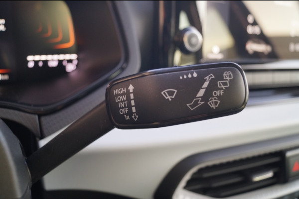 Seat Arona 1.0 TSI Style -NAVI-ECC-DIGI-CAM-PDC-