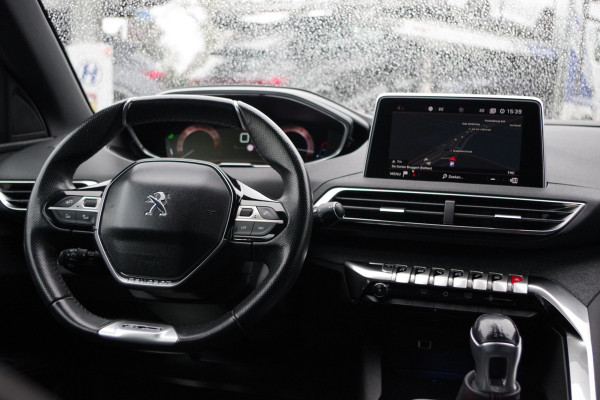 Peugeot 3008 1.2 PureTech 130 PK GT Line, Cruise Control, Navigatie, Carplay