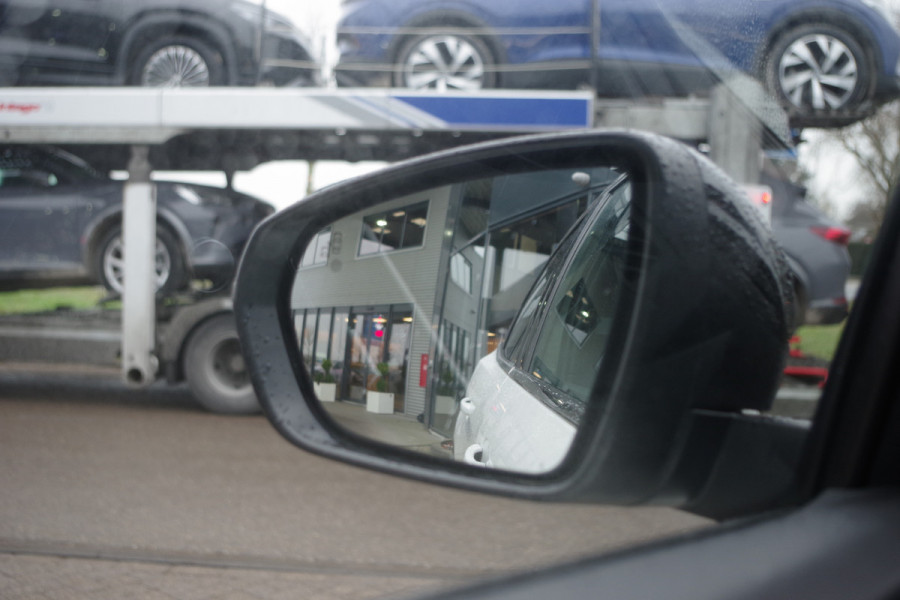 Peugeot 3008 1.2 PureTech 130 PK GT Line, Cruise Control, Navigatie, Carplay