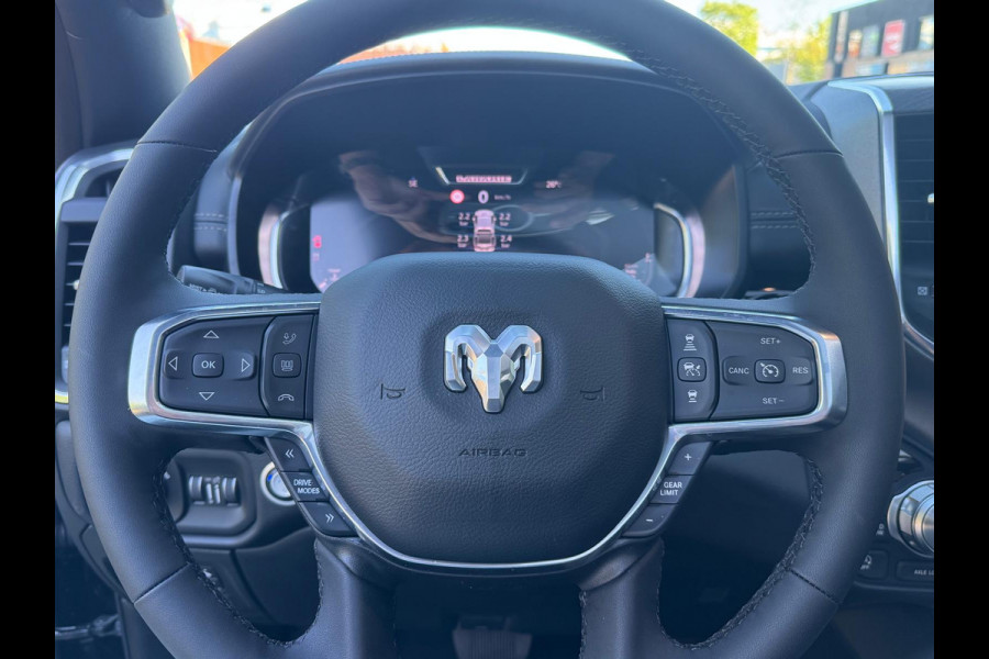 Dodge Ram 1500 2025 Laramie full spec. luchtvering, Pano, pass.scherm