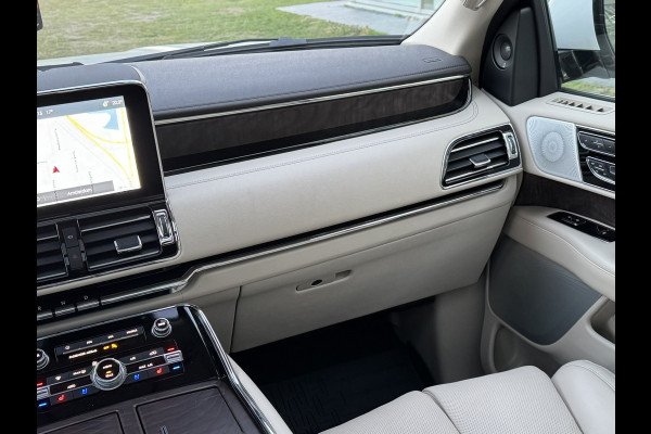 Lincoln Navigator BLACK LABEL FULL SPEC.