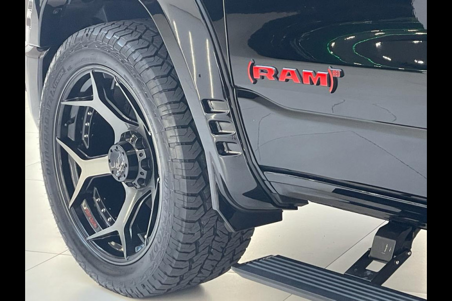 Dodge Ram 1500 5.7 V8 Limited RED Widebody Carway Edition