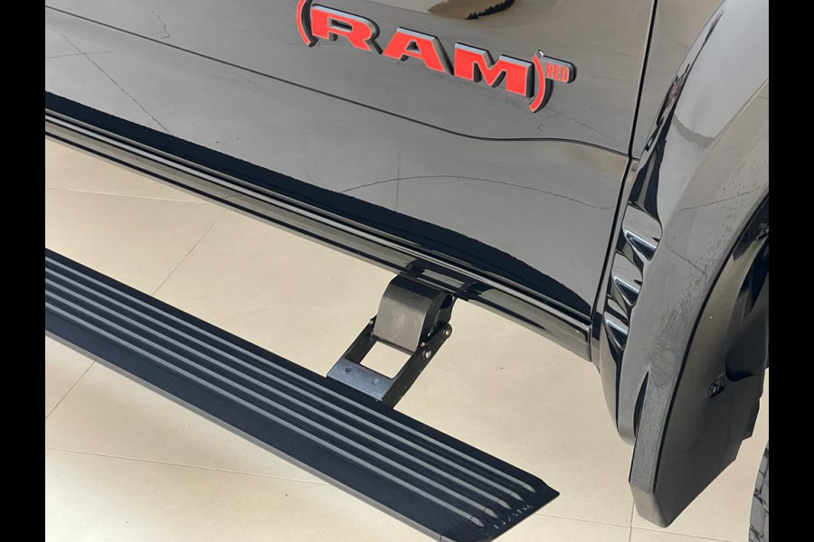 Dodge Ram 1500 5.7 V8 Limited RED Widebody Carway Edition