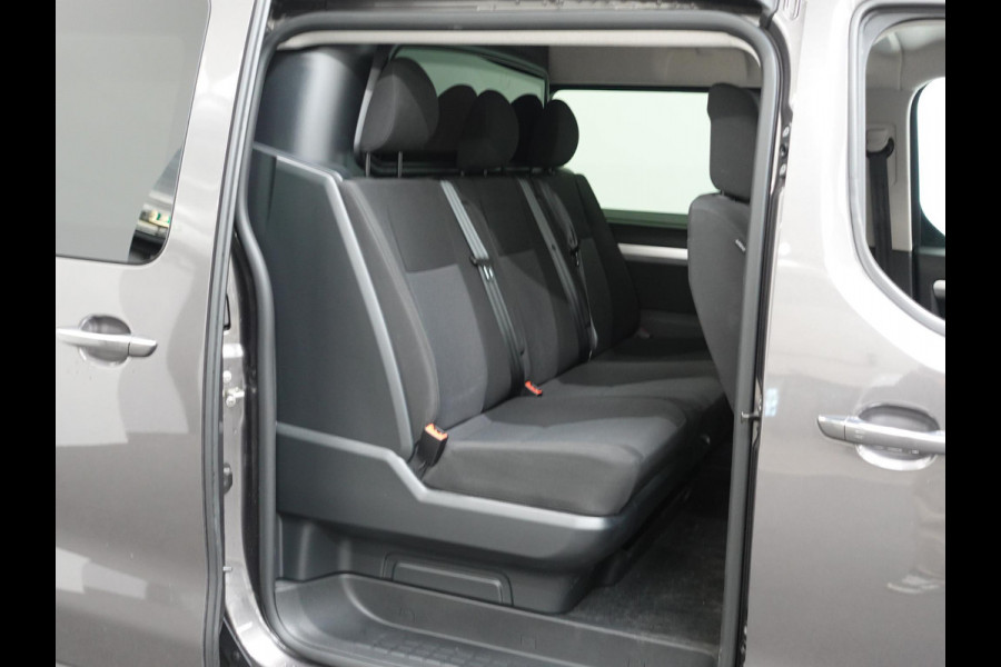 Opel Vivaro 1.5 CDTI L3H1 Dubbele Cabine 145PK Automaat Trekhaak Navigatie Airco Parkeersensoren Camera Cruise control