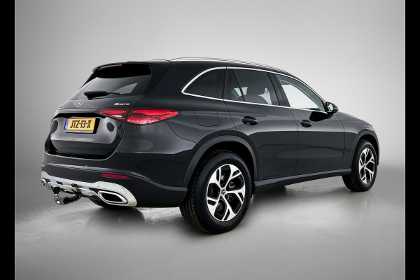 Mercedes-Benz GLC 300 e 4MATIC Plug-In Hybride Trekhaak | Ledkoplampen | Memory Voorstoelen |  Achteruitrijcamera | Sfeerverlichting | Dodehoekassistent. Inclusief 24 maanden Mercedes-Benz Certified garantie voor Europa.