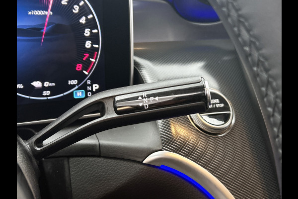 Mercedes-Benz GLC 300 e 4MATIC Plug-In Hybride Trekhaak | Ledkoplampen | Memory Voorstoelen |  Achteruitrijcamera | Sfeerverlichting | Dodehoekassistent. Inclusief 24 maanden Mercedes-Benz Certified garantie voor Europa.
