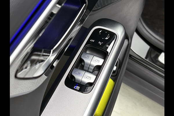 Mercedes-Benz GLC 300 e 4MATIC Plug-In Hybride Trekhaak | Ledkoplampen | Memory Voorstoelen |  Achteruitrijcamera | Sfeerverlichting | Dodehoekassistent. Inclusief 24 maanden Mercedes-Benz Certified garantie voor Europa.