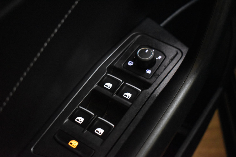 Volkswagen T-Roc 1.5 TSI 150PK DSG STYLE VIRTUAL/CARPLAY/CAMERA