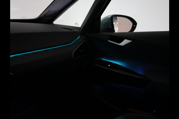 Volkswagen ID.3 PRO 58 KWH + SFEERVERLICHTING | ADAPTIVE CRUISE | STUUR / STOELVERWARMING
