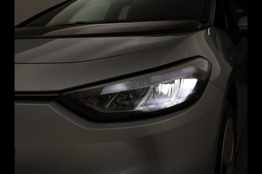 Volkswagen ID.3 PRO 58 KWH + SFEERVERLICHTING | ADAPTIVE CRUISE | STUUR / STOELVERWARMING